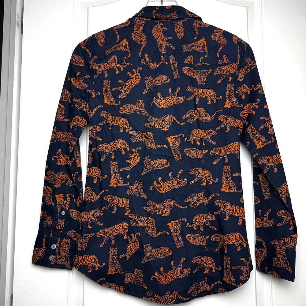 J.Crew | Tiger Print Button Down Shirt Sz XS NWT - Picture 3 of 6